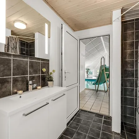 Pool House For 12 Persons - 1021 *