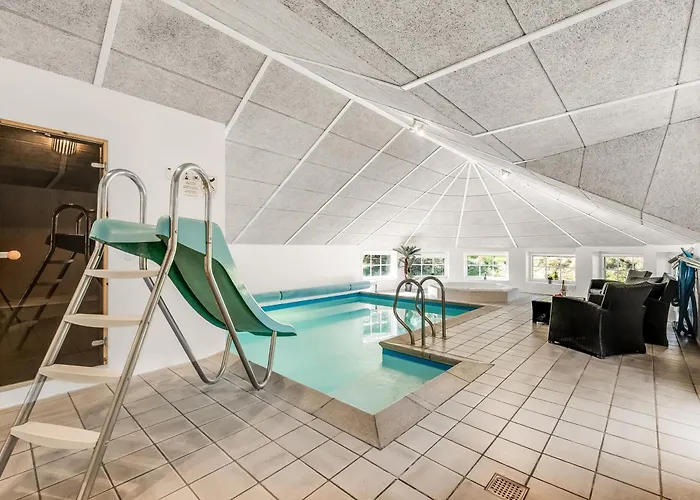 Pool House For 12 Persons - 1021 Hébergement de vacances *